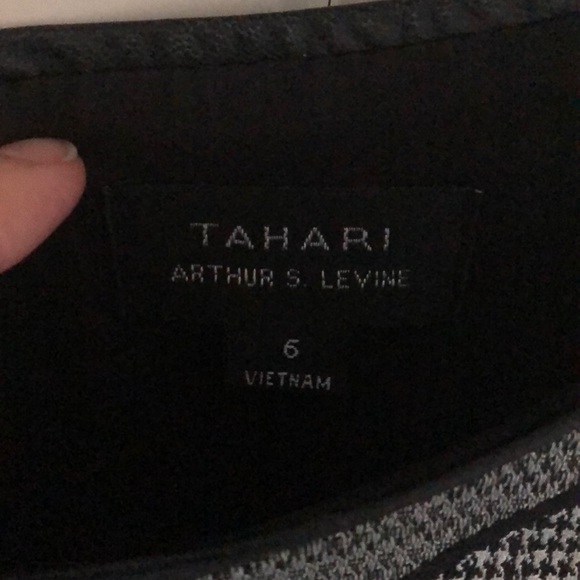 Tahari shift dress - Picture 3 of 4